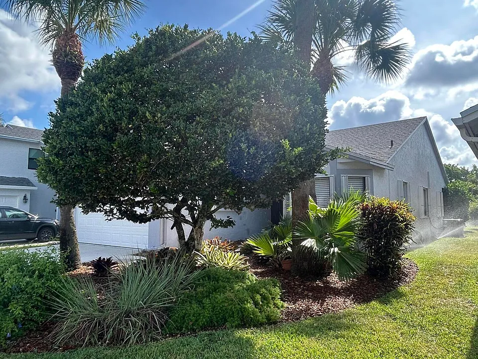 23370 Sedawie Dr