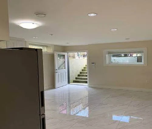 3433 Turner St #1 Photo 1