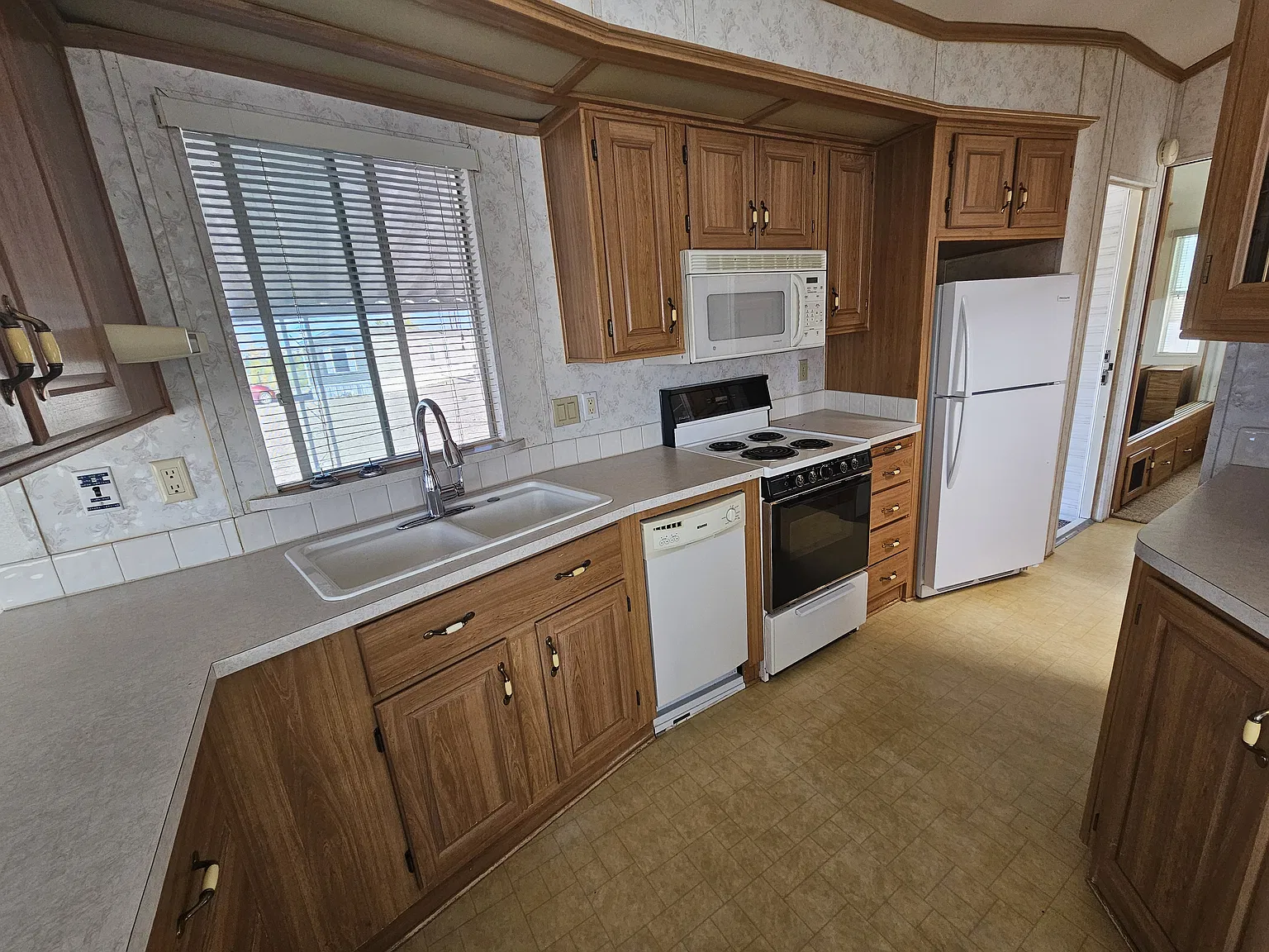 1 bed, $795 — Photo 3
