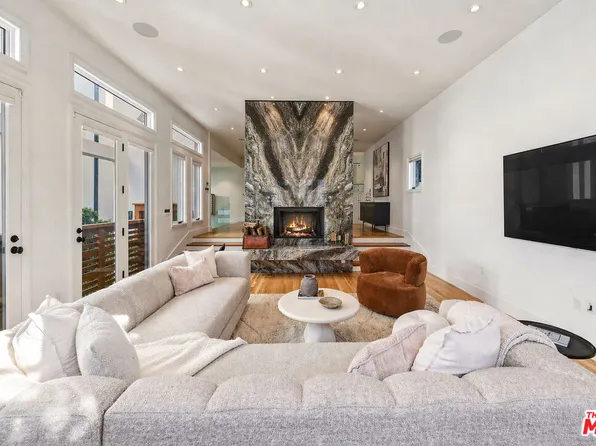 128 Roma Ct, Marina Del Rey, CA 90292