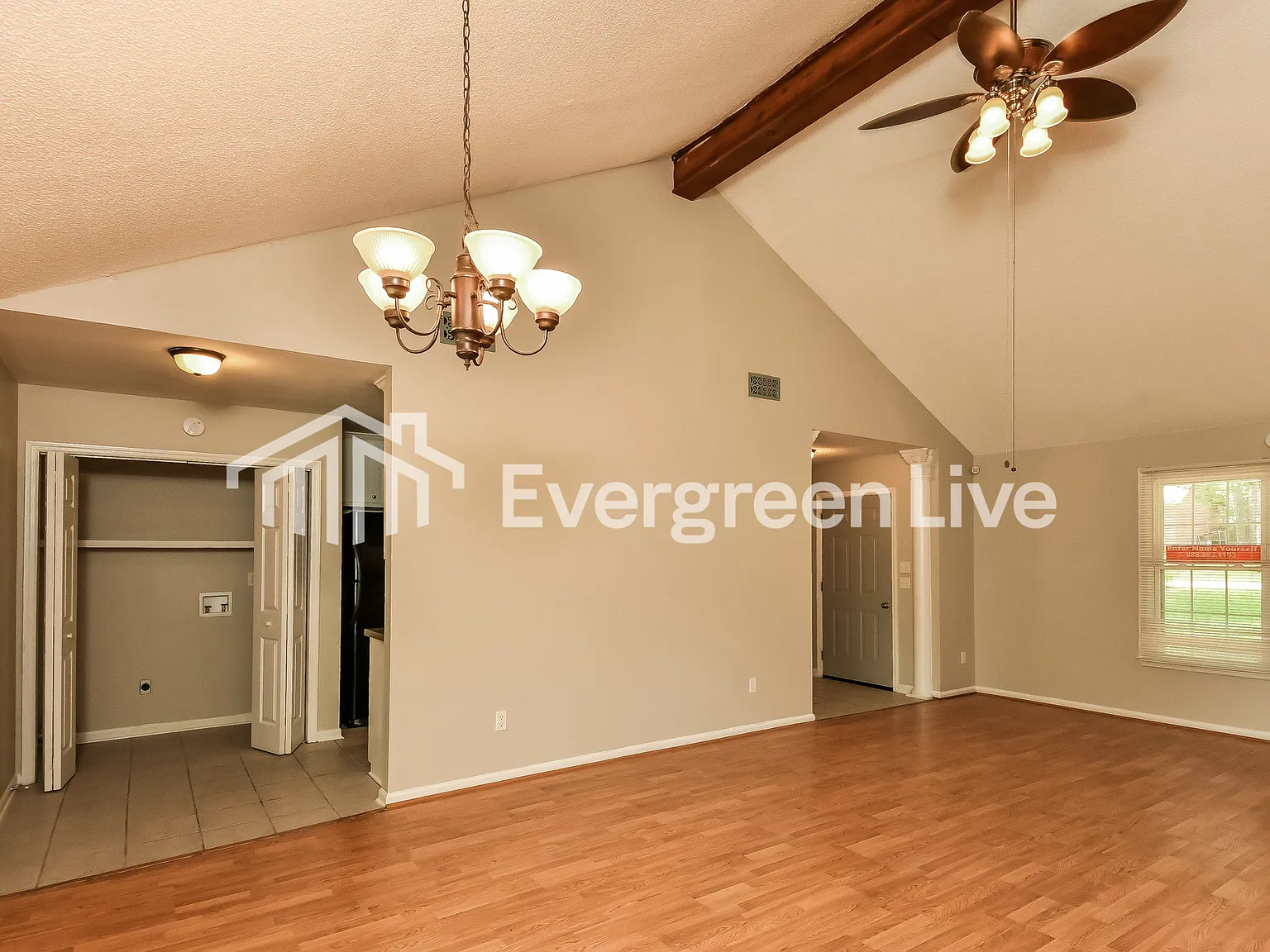 3 bed, 2.0 bath, 1286 sqft, $1,695 — Photo 4