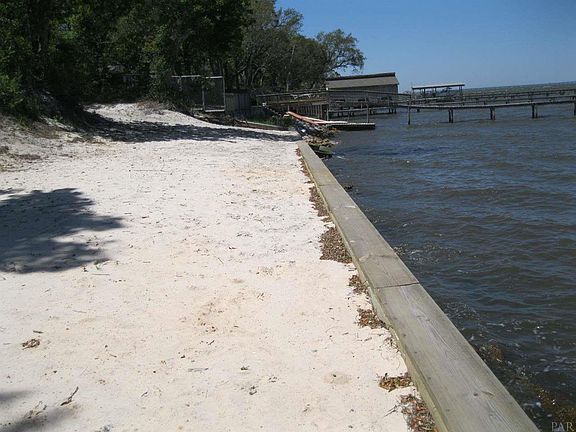 5th image of 4466 Hickory Shores Blvd