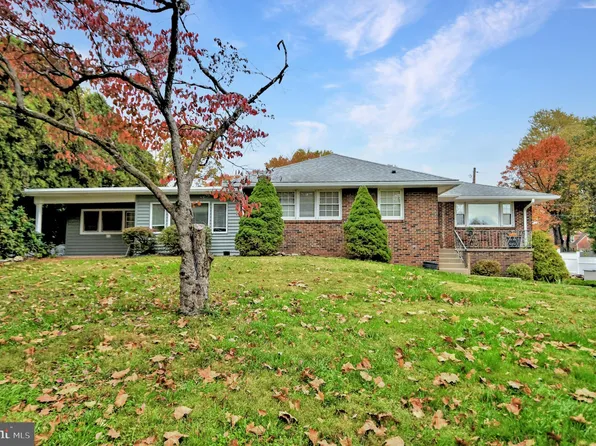 50 Lafayette Dr, Phoenixville, PA 19460