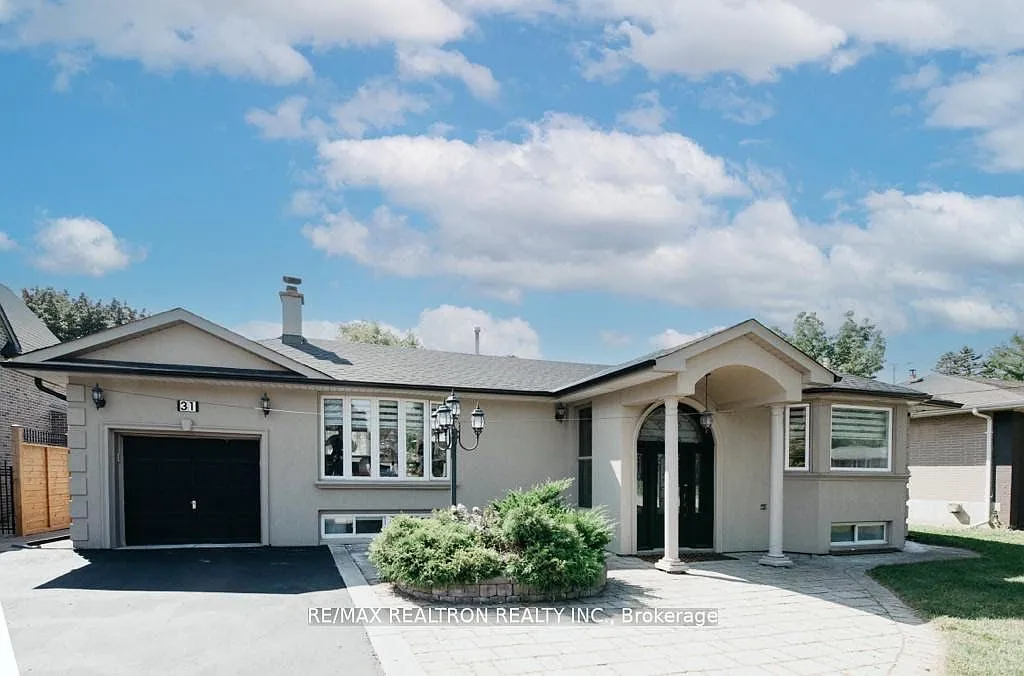 31 Goodman Cres photo 1