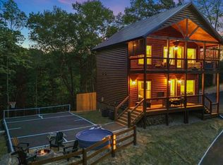 646 Sunrise Blvd, Sevierville, TN 37862