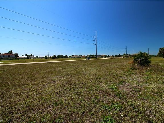 3rd image of 1709 Tropicana Pkwy W