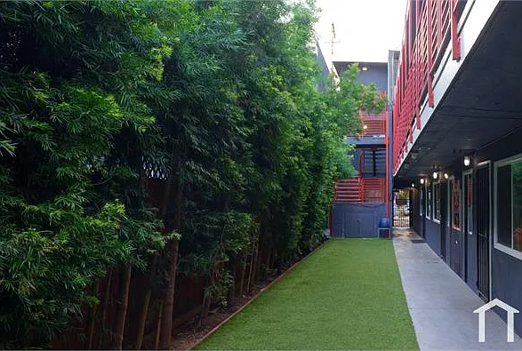 1 bed, 610 sqft, $2,200 — Photo 2