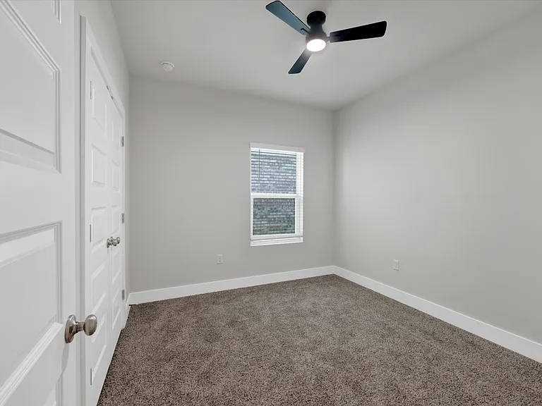 9854 Starling Dr — Photo 15
