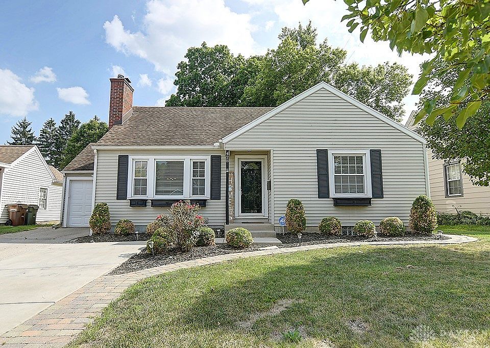 1st image of 428 E Dorothy Ln