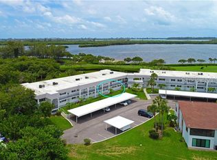 4841 Independence Dr, Bradenton, FL 34210