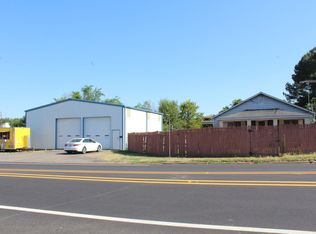 406 E Main St, Clarksville, AR 72830