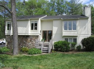 3303 One Oak Rd SW, Roanoke, VA 24018