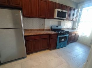 49 Hart St #3F, Brooklyn, NY 11206