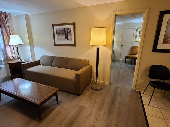 5th image of 2540 W 8th St #Cc20c4338