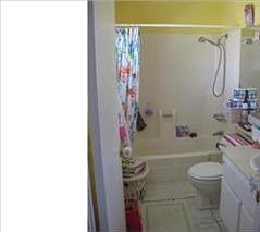 4th image of 2307 S Greenwood Pl APT D