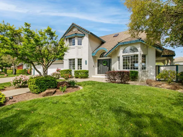 819 Cobble Cove Ln, Sacramento, CA 95831