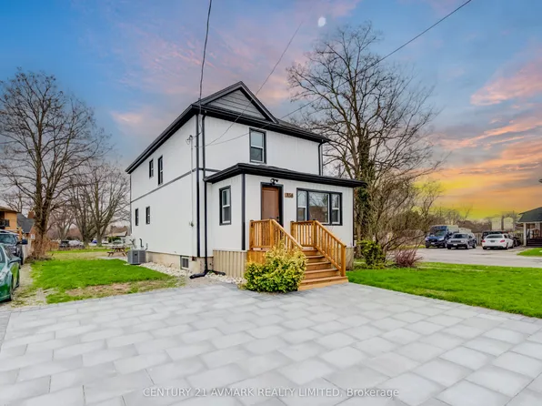 336 Geneva St, Saint Catharines, ON L2N 2G7