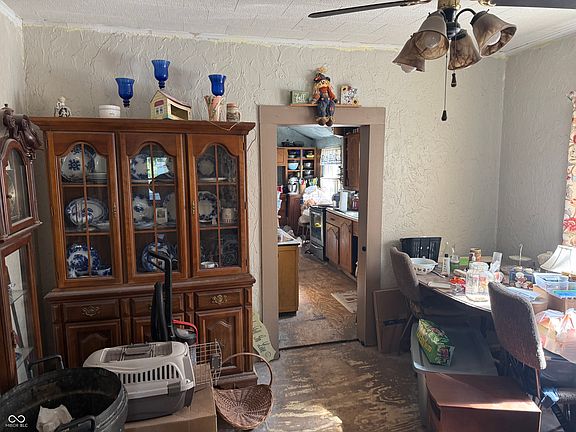 4th image of 1132 Manor Ct