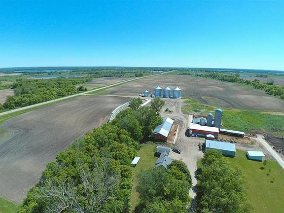 3rd image of 8747 County Road 5 NW