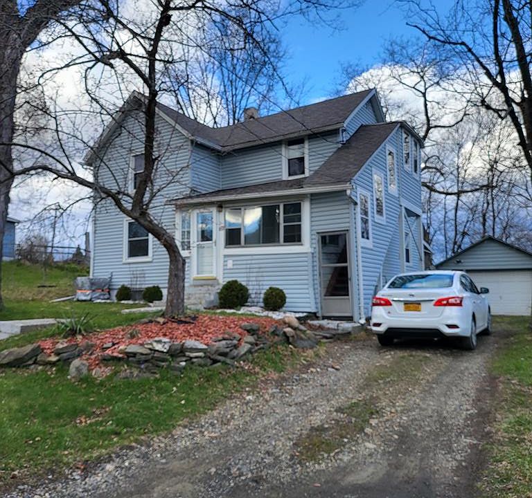 1st image of 204 Robinwood Ave