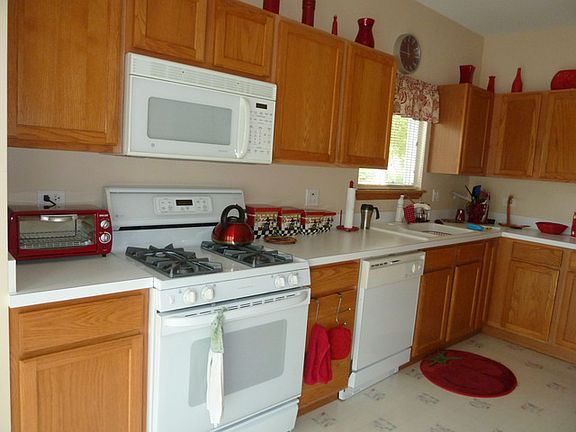 3rd image of 21031 W Snowberry Ct