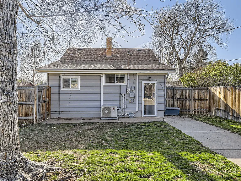 4552 S Logan St — Photo 28