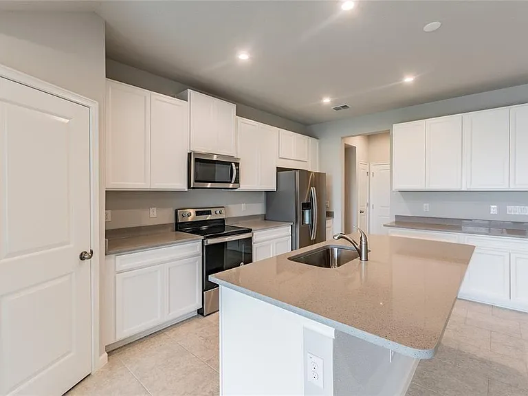 19309 Blue Pond Dr — Photo 10