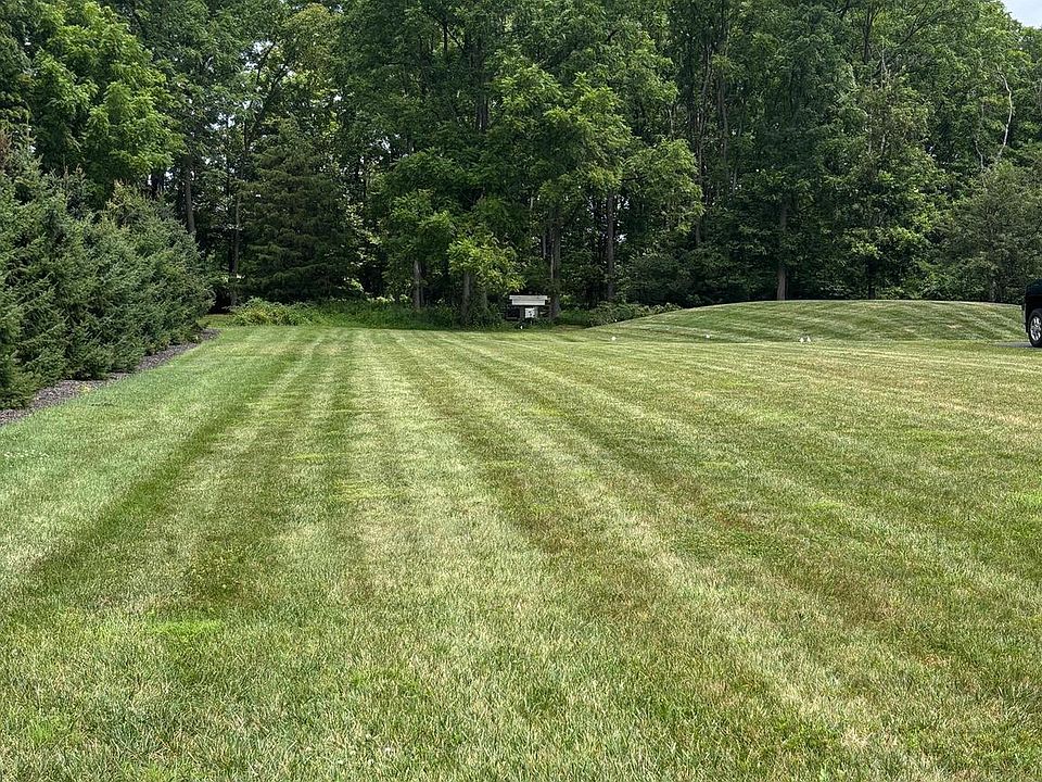 1st image of 9835 Hilltop Dr