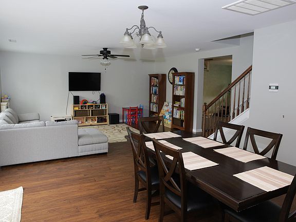 1st floor: Family room