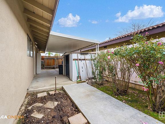 5th image of 513 Bermuda St