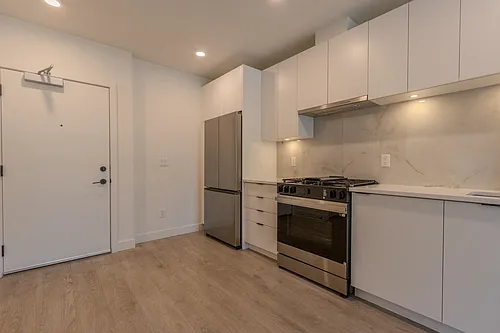 13238 105th Ave #206 Photo 1