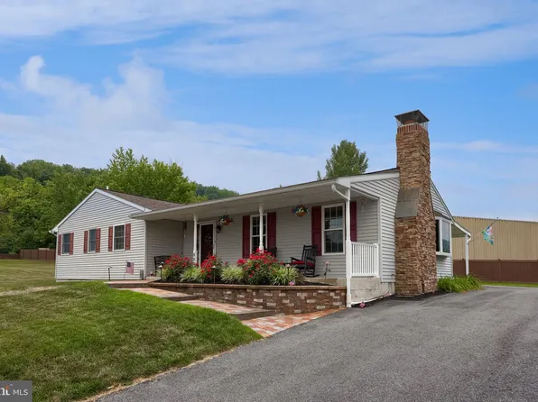 902 Fritztown Rd, Sinking Spring, PA 19608