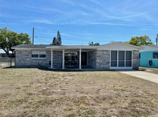 3818 Cedarwood Dr, Holiday, FL 34691