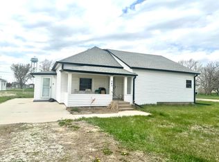 345 N Cuming St, Pilger, NE 68768