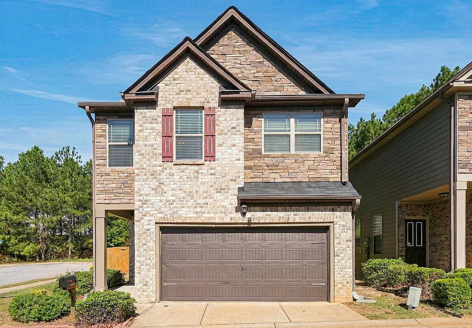 2000 Saint John Ct