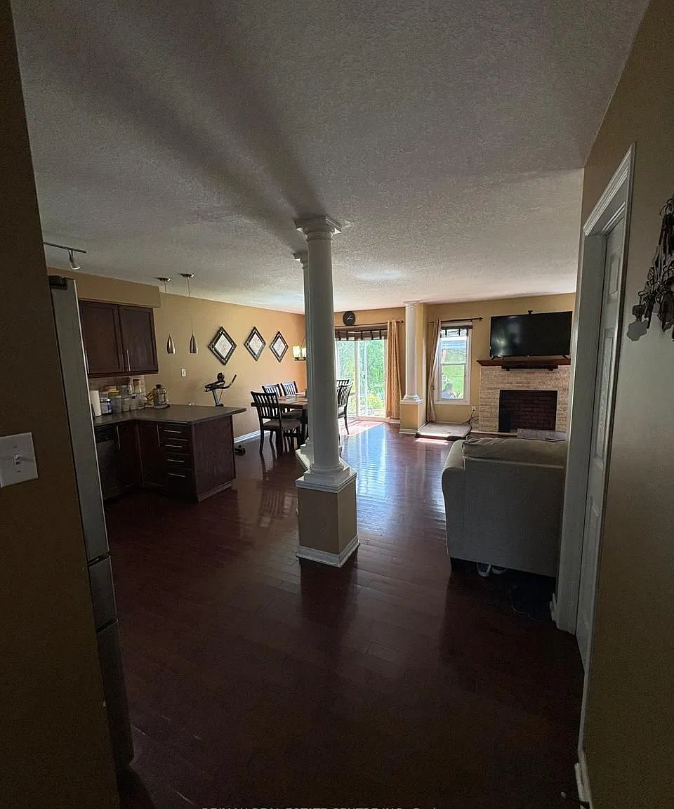 3 bed, $2,600 — Photo 3