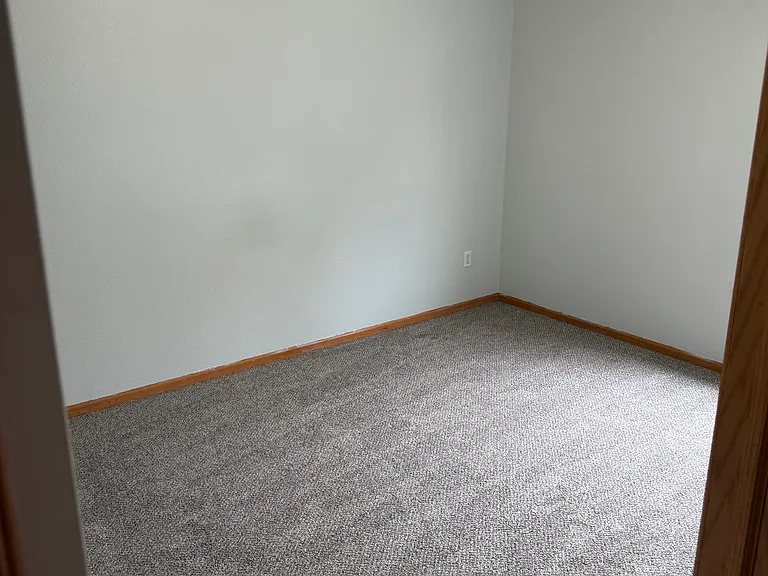 936 McKinley Ave #7 — Photo 7