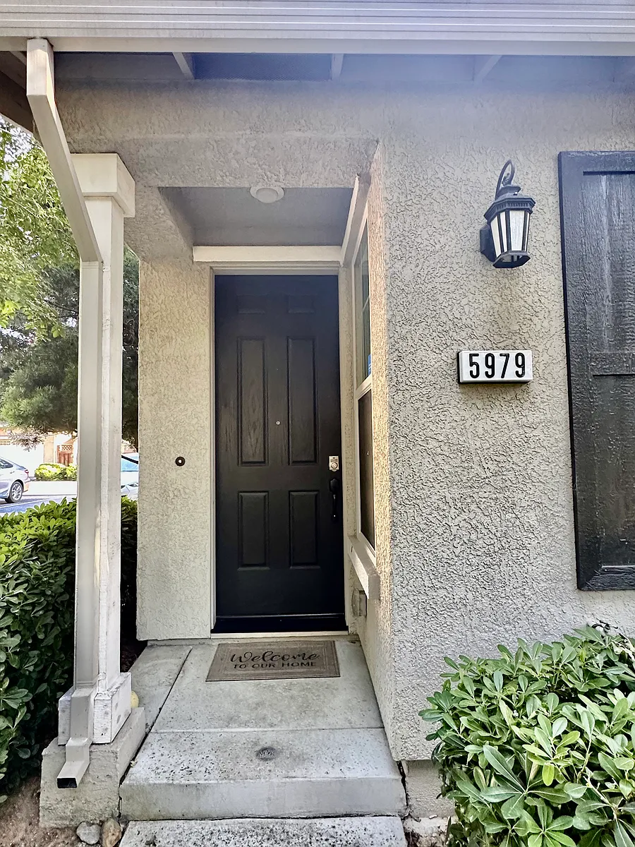 Building Photo - 5979 Camden Cir