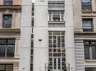 241 W 17th St, New York, NY 10011