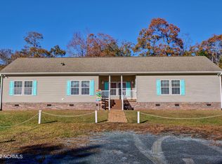 105 Rustic Ct, Hampstead, NC 28443