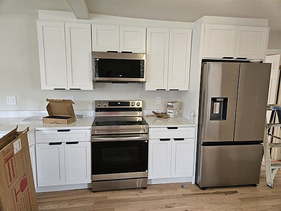 3rd image of 27-29 Catacunemaug Rd