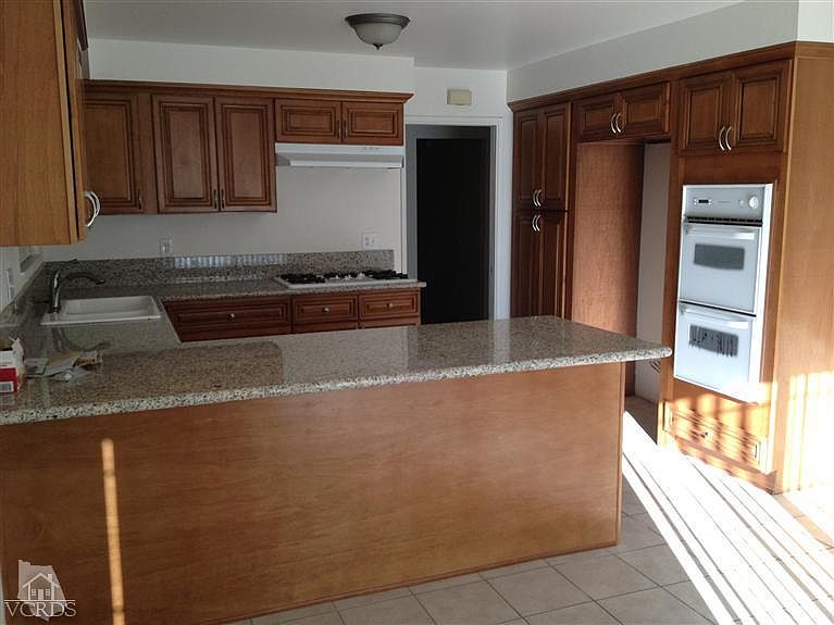 2nd image of 8330 Lakewood Cir