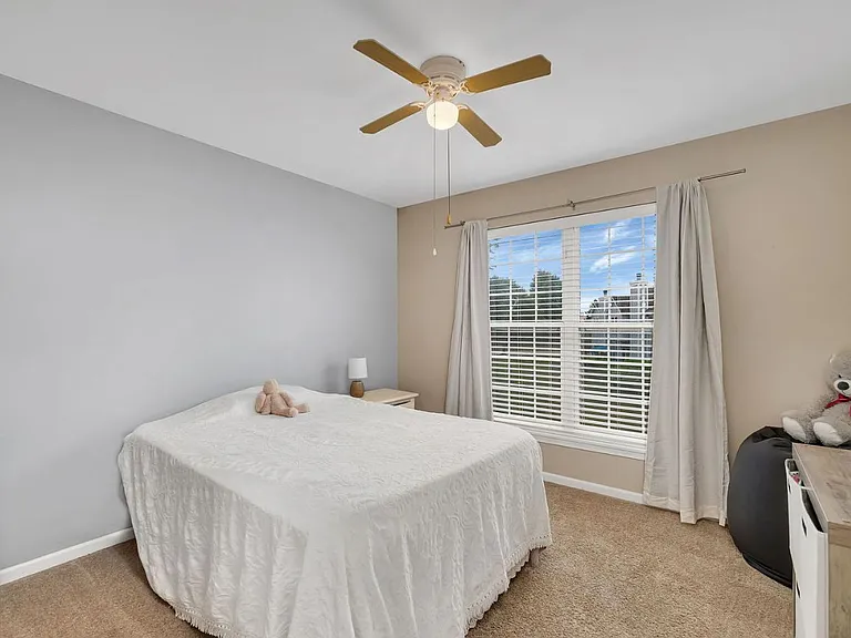 2173 Rossiter Pkwy — Photo 16