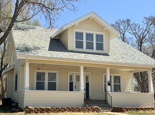 63 S Maple St, Russell, KS 67665