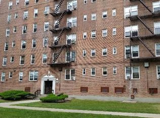 49 Nixon Ct APT 2F, Brooklyn, NY 11223
