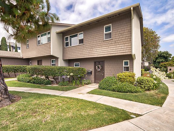 5th image of 851 Amigos Way #8798486