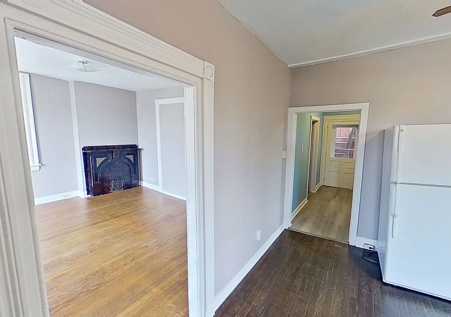 3 Bedroom Apartment in Hanover — Photo 2