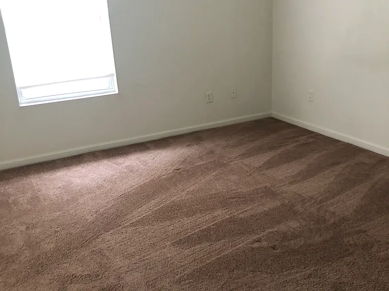 1045 Redbud Rd #3 — Photo 5