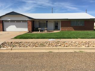 900 Avenue H, Bovina, TX 79009