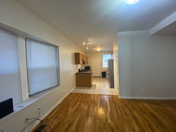3rd image of 6209 S Dorchester Ave #1N
